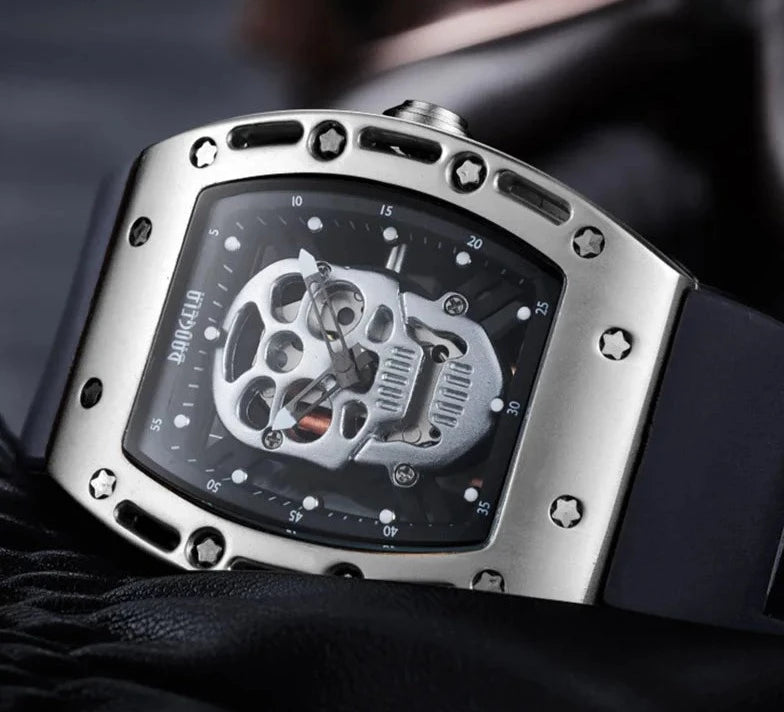 Baogela Fashion Skull Face Watch