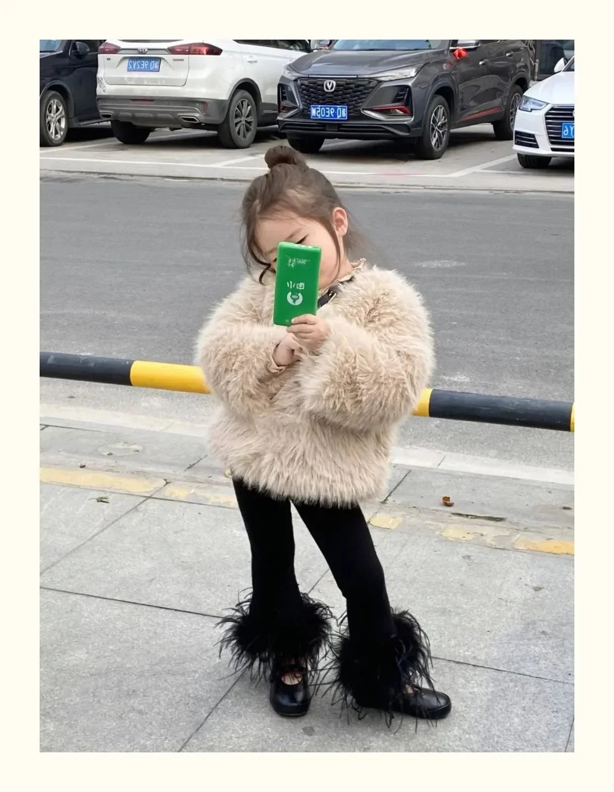 Girls Fur jacket Fashion Outfit