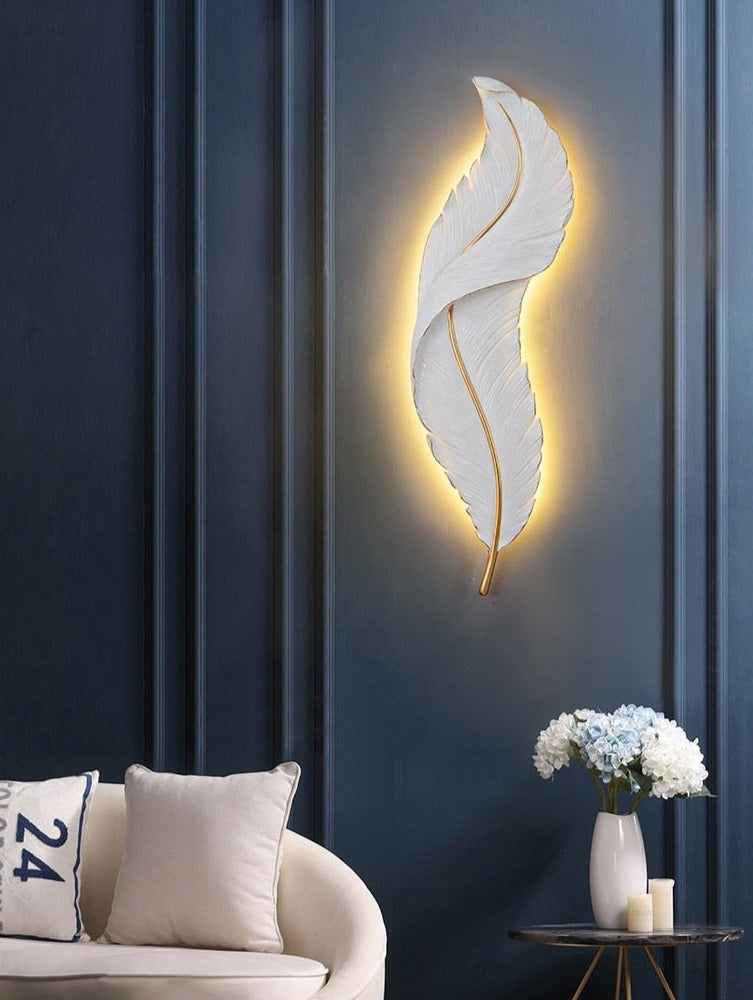 Feather wall lamp