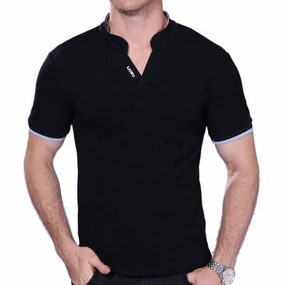 T Shirt Casual Slim Fit.